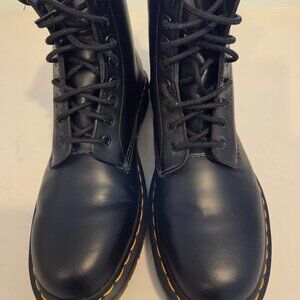 Dr Martens 1460 Smooth Leather, Excellent Condition!